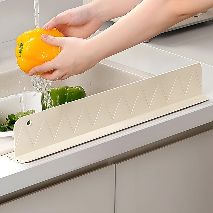 Silicone Sink Splash Guard With Suction